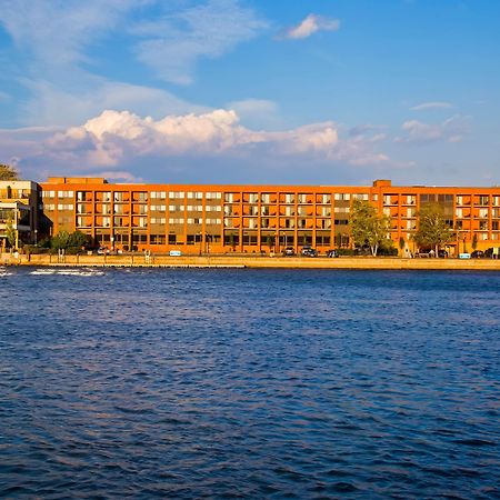 Best Western Plus Oswego Hotel And Conference Center Exteriör bild