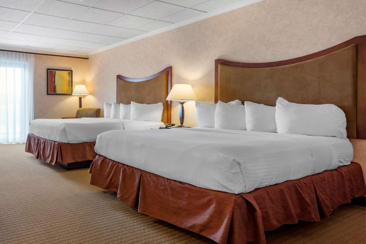 Best Western Plus Oswego Hotel And Conference Center Exteriör bild