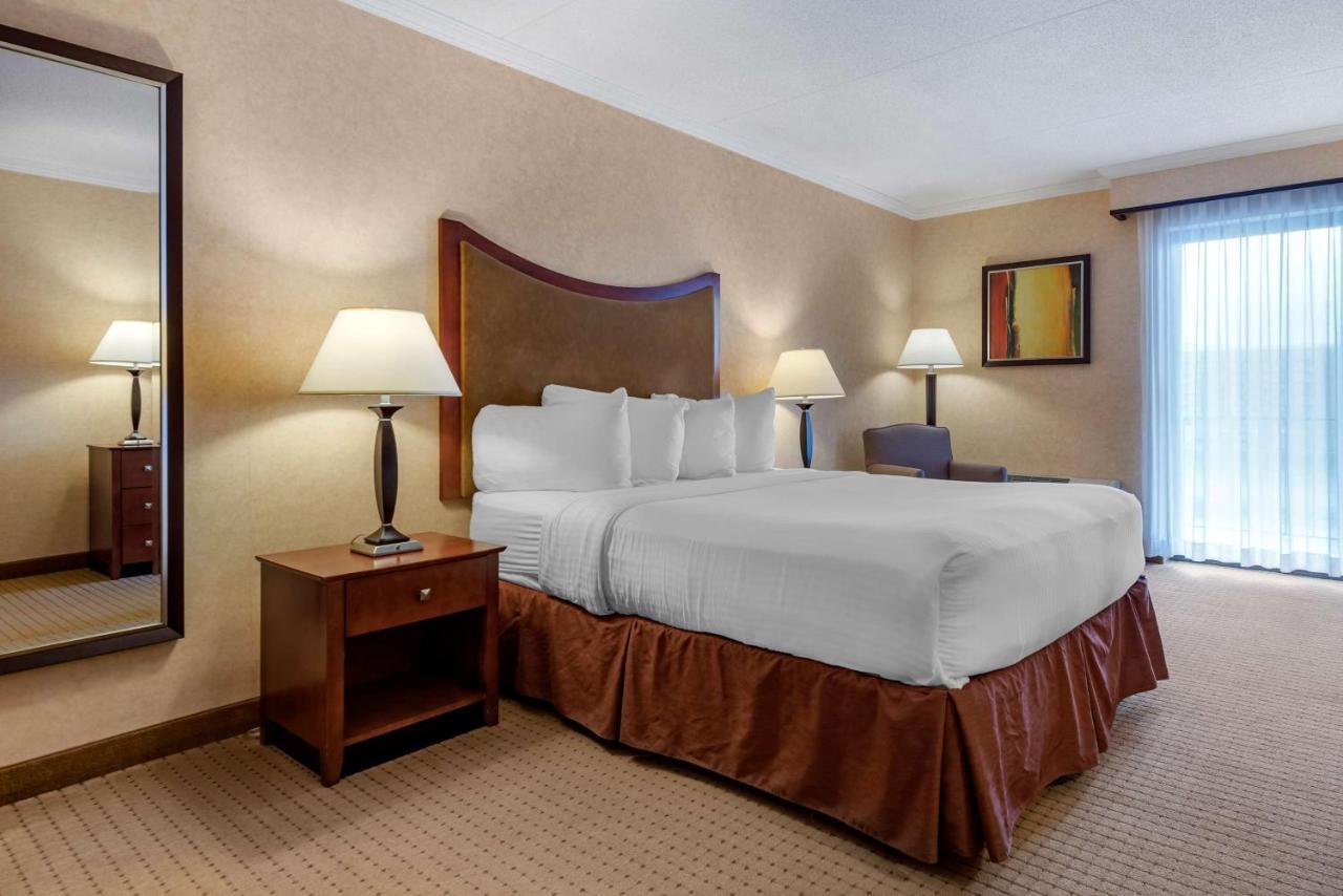Best Western Plus Oswego Hotel And Conference Center Exteriör bild