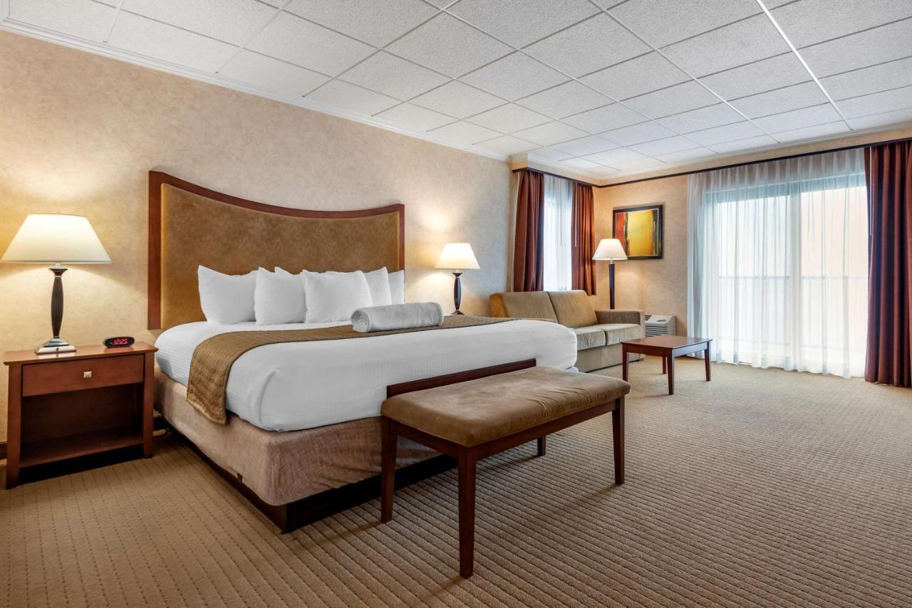 Best Western Plus Oswego Hotel And Conference Center Exteriör bild