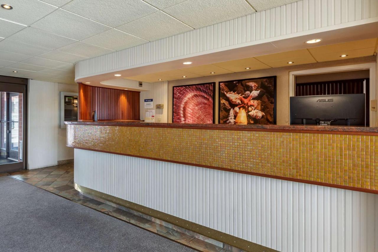 Best Western Plus Oswego Hotel And Conference Center Exteriör bild