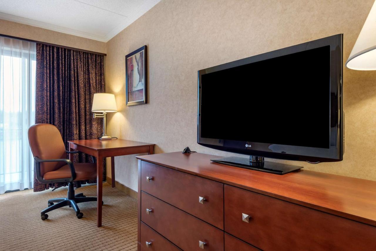 Best Western Plus Oswego Hotel And Conference Center Exteriör bild