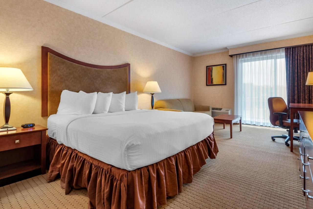 Best Western Plus Oswego Hotel And Conference Center Exteriör bild
