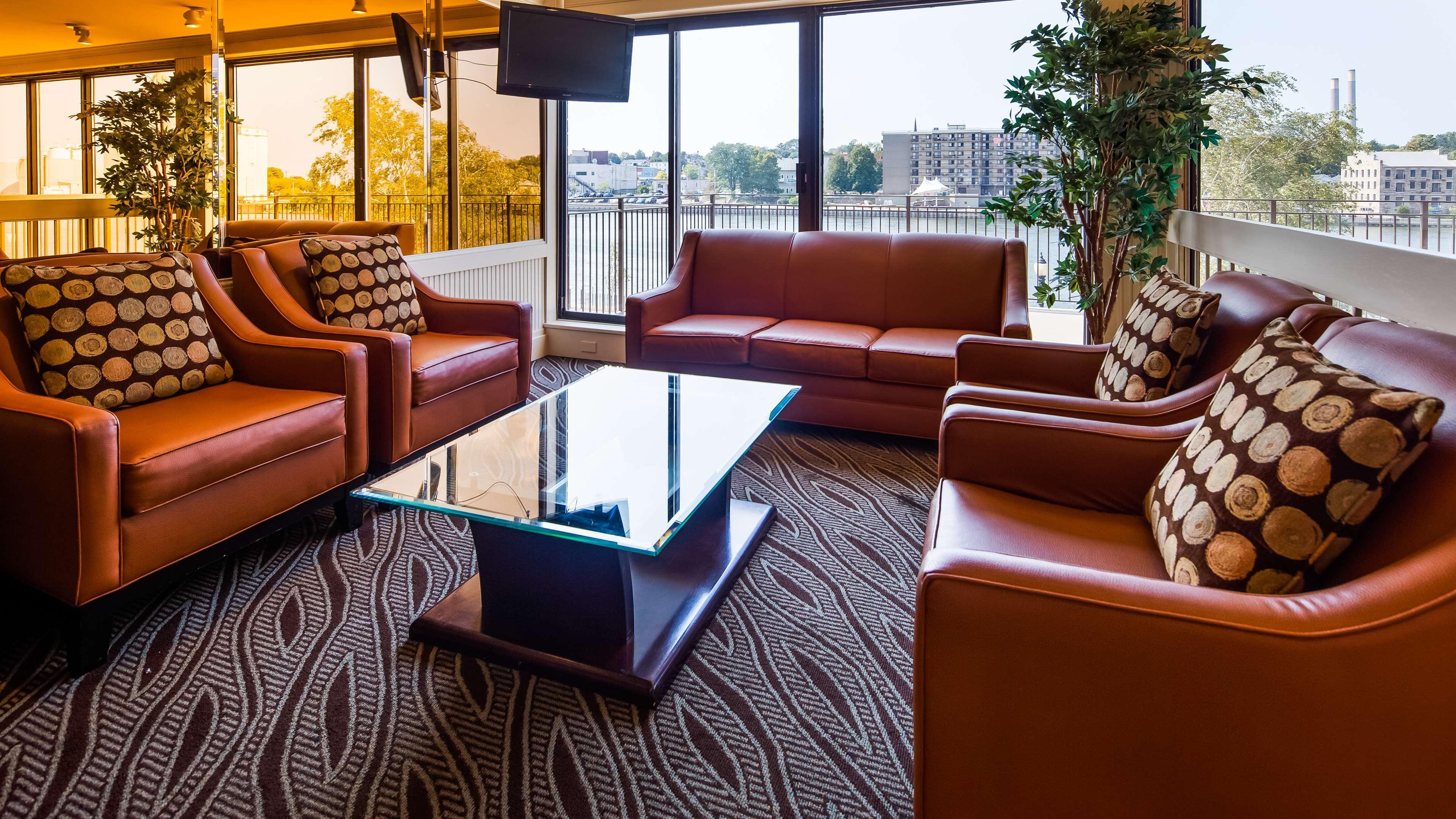 Best Western Plus Oswego Hotel And Conference Center Exteriör bild