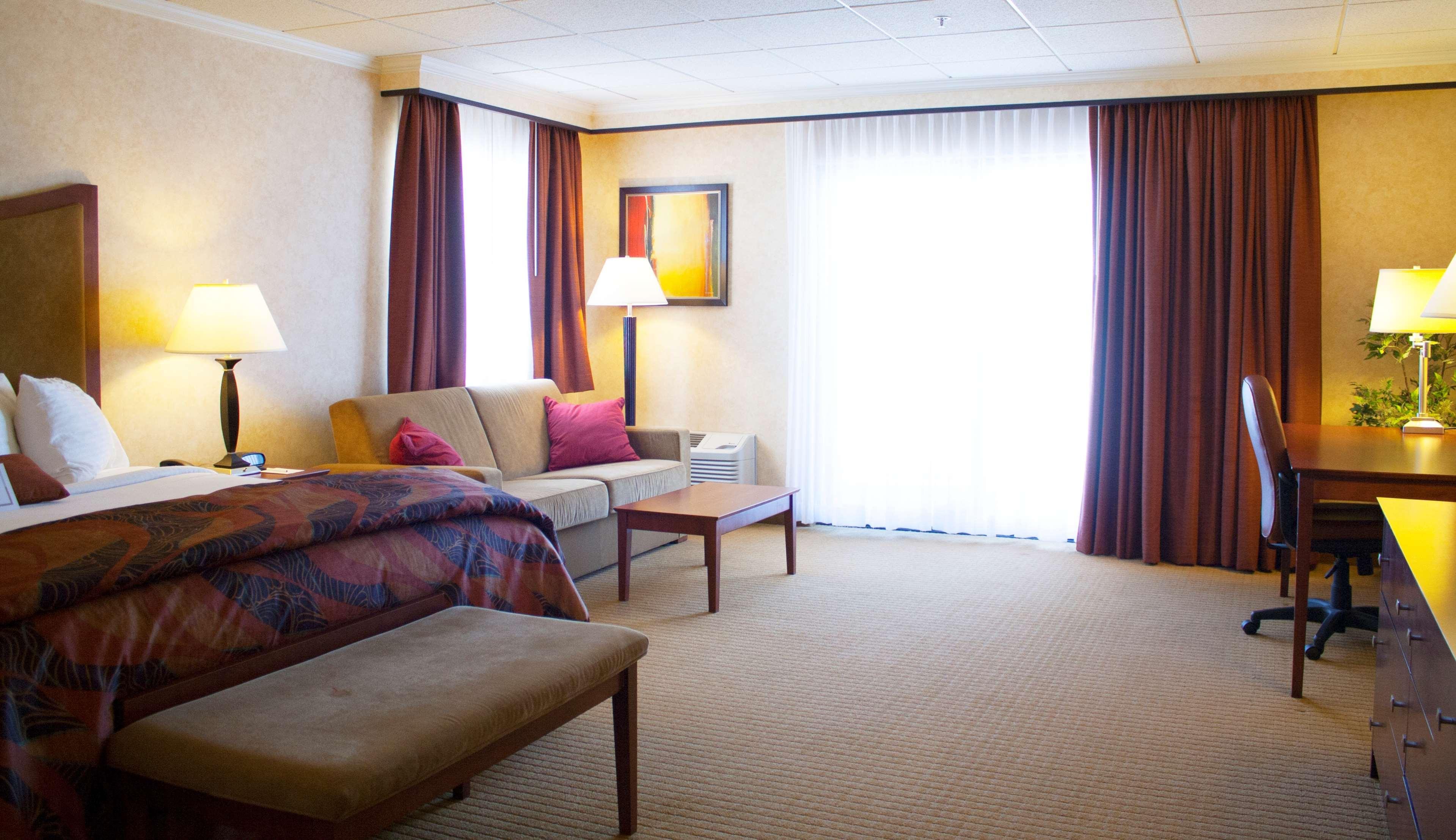 Best Western Plus Oswego Hotel And Conference Center Exteriör bild