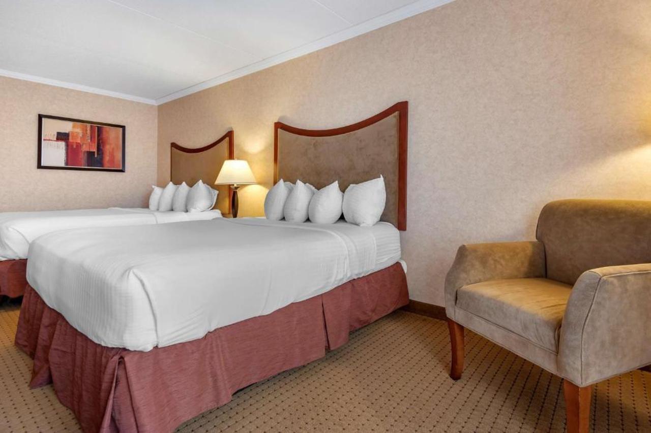 Best Western Plus Oswego Hotel And Conference Center Exteriör bild
